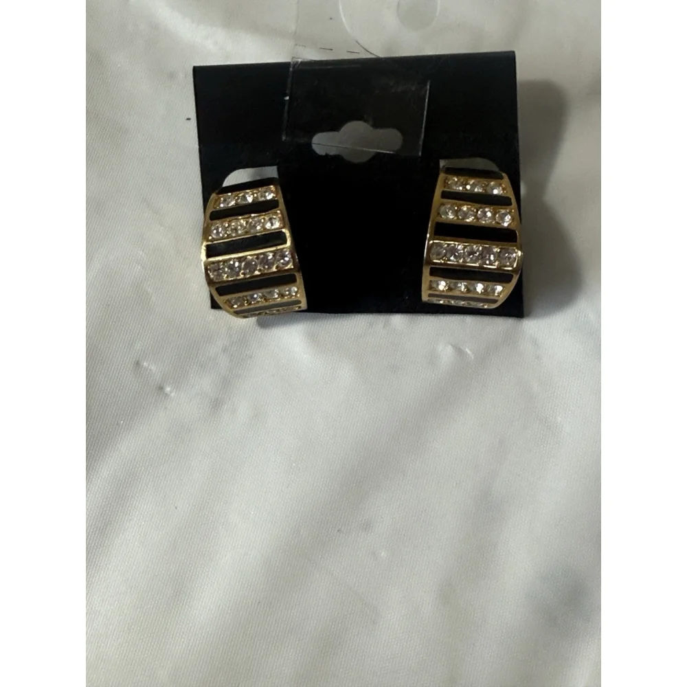 Vintage Christian Dior Gold Tone Black Rhinestone Hoop Clip On Earrings - Picture 16 of 16